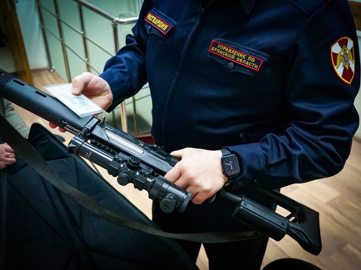 За неделю брянские росгвардейцы проверили 170 владельцев оружия