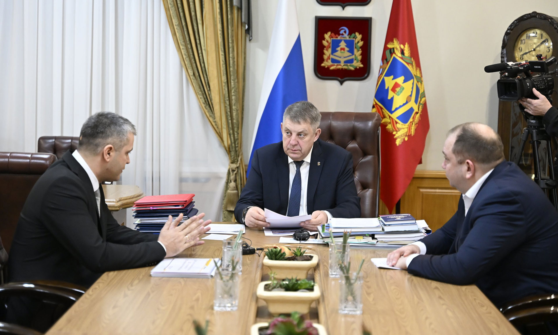 Рабочая встреча Губернатора Брянской области Александра Богомаза с генеральным директором ООО «Жуковский веломотозавод» Александром Леоновым