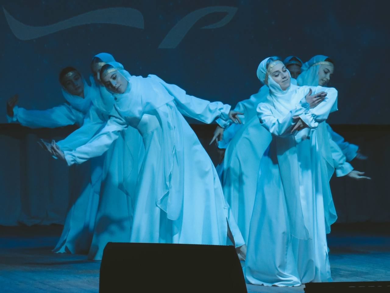 Праздничный концерт ДШИ № 6 ко Дню Матери "Мир начинается с мамы!" – тепло и любовь в каждом мгновении!