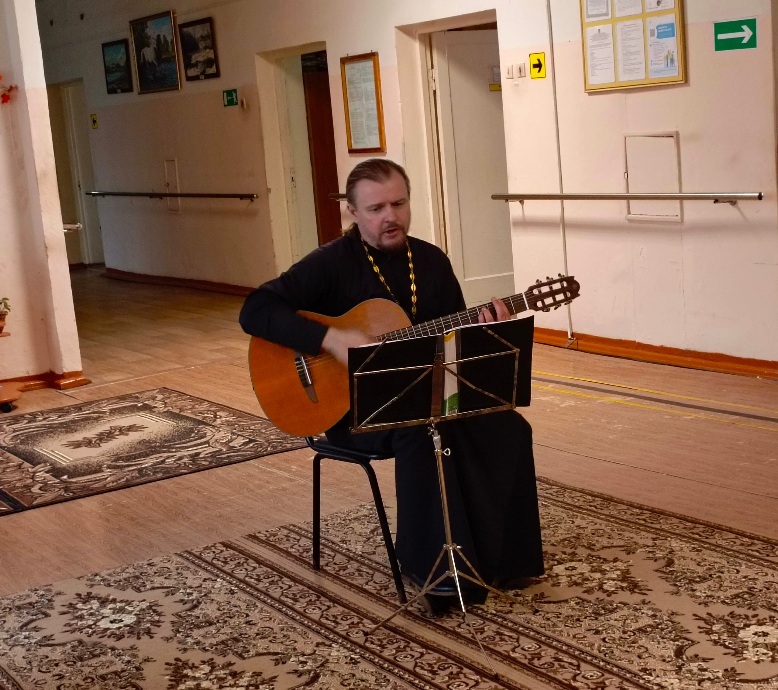 По приглашению настоятеля храма в честь Покрова Пресвятой Богородицы посёлка Бытошь иерея Владимира Тартачного в ГБСУСОН «Дятьковский дом-интернат для престарелых и инвалидов» состоялась встреча с руководителем отдела...