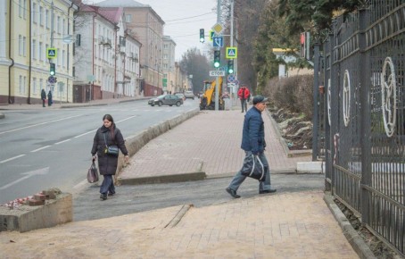 В Брянске на Горького завершили строительство тротуаров