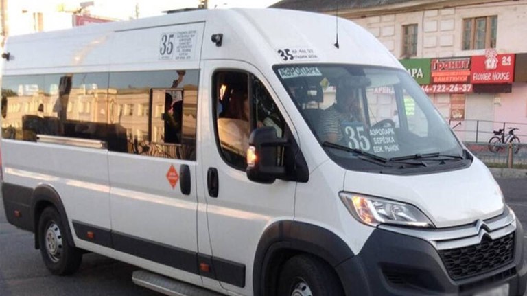В Брянске часть маршруток повезла пассажиров за сорок рублей