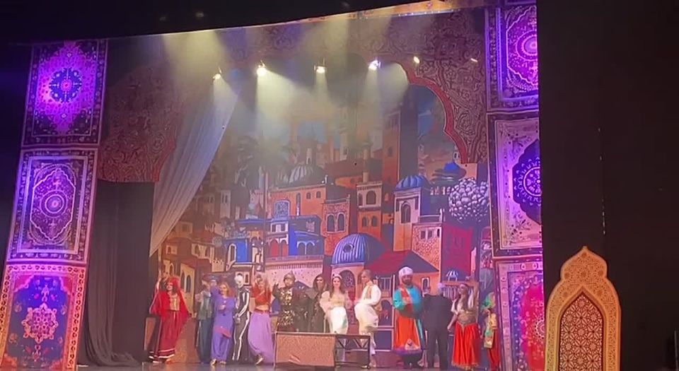 � �������� ������ ����� ������� ���������� ����� ������ ������ ��������� - ����������� ������ ���������� ����� �������� (6+)