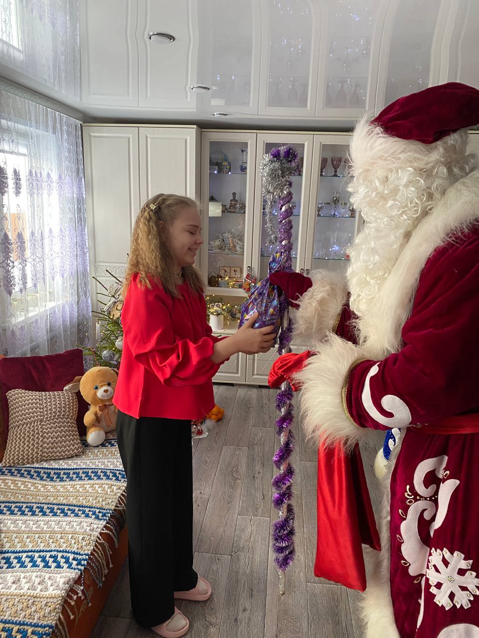 Павел Валяев: С удовольствием принял участие в благотворительной акции «Ёлка желаний» — это особенный момент, когда можно подарить детям немного счастья и помочь осуществить их мечты