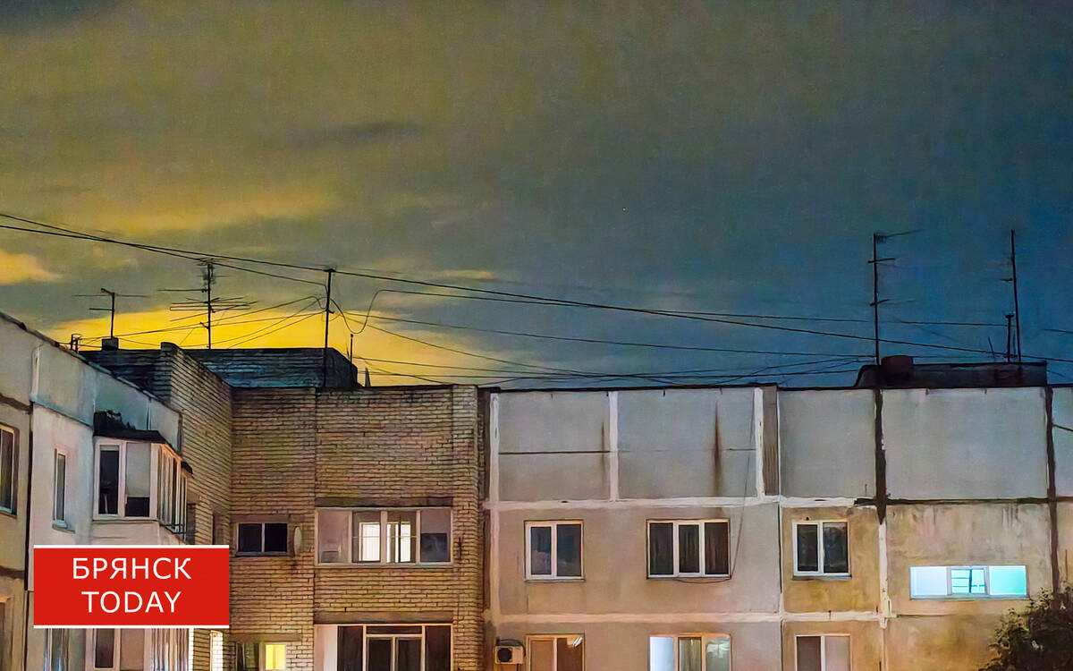 Жители Брянска сообщают о грохоте в небе