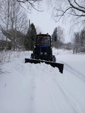 В Сосновском сельском поселении продолжается уборка снега на дорогах