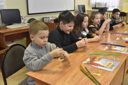 4 января в рамках областного фестиваля детского творчества «Каникулы в библиотеке. Перекрёстки национальных культур» в областной детской библиотеке – филиале БОНУБ им. Ф. И. Тютчева для детей участников СВО прошёл...