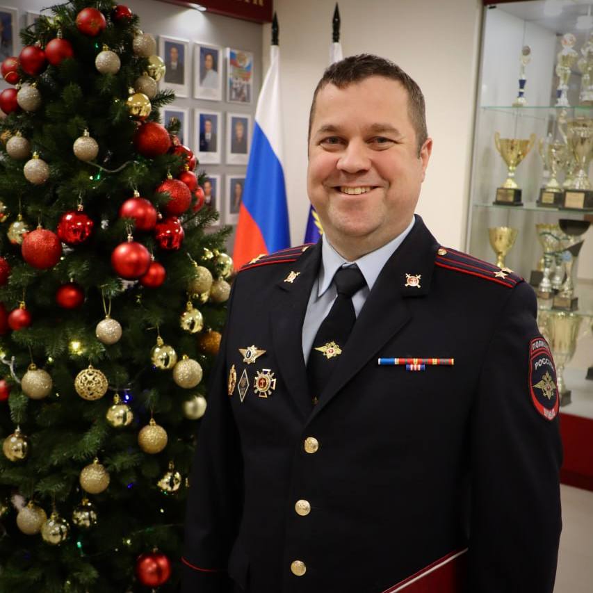 Доброго и позитивного утра в первый понедельник нового года вам желает начальник дежурной части УМВД России по Брянской области Станислав Асоулюк