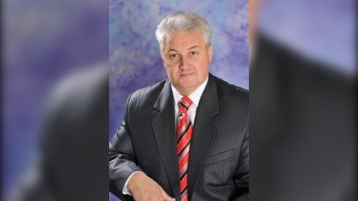 В Дятькове простятся с директором гимназии Мехедовым