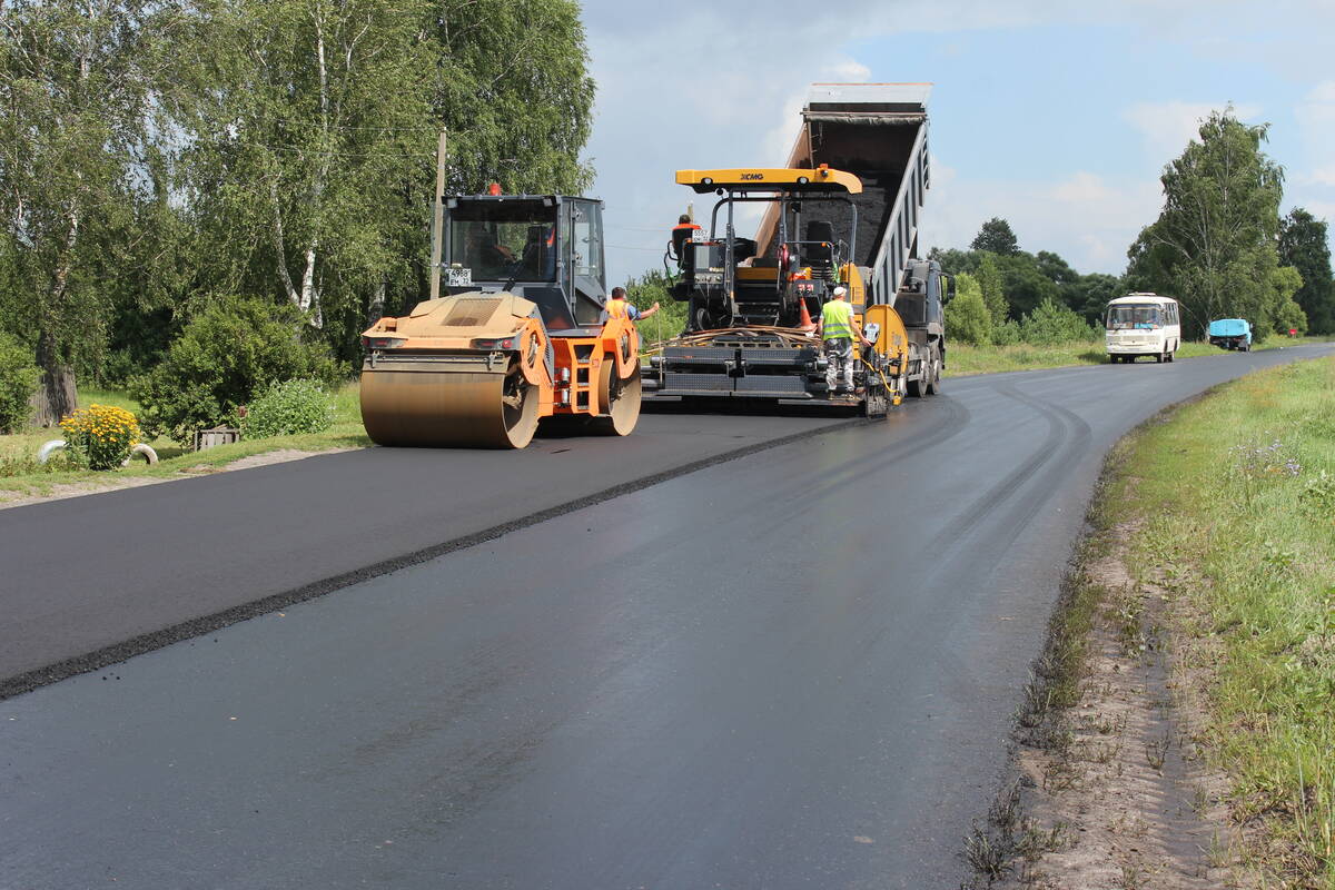 В Суземском районе в 2025 году обновлено более 20 километров дорог