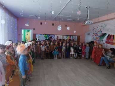 В МБДОУ – Детский сад №29 «Родничок» стало доброй традицией после новогодних праздников проводить Святочные колядки