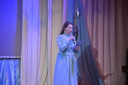 13 января в рамках сохранения народных традиций и духовно-нравственного воспитания в Стародубском муниципальном округе состоялась музыкально-познавательная программа «Святые дни: песни, пляски и колядки»