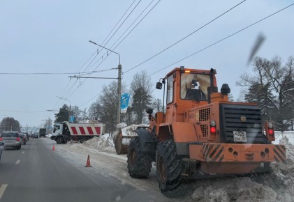 В Брянске убрали почти 4000 кг снега за сутки