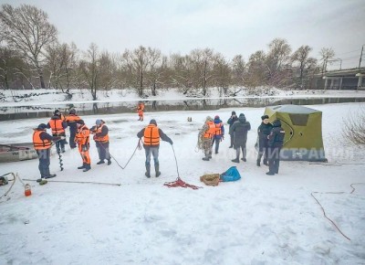 В Брянске к поиску провалившихся под лед детей подключили дополнительные силы
