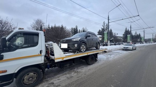 В Брянске на Станке Димитрова эвакуировали авто после жалоб в соцсетях