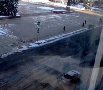 Брянцы сообщили о коммунальной аварии на проспекте Ленина