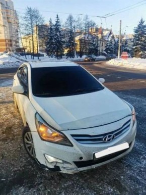 � ������� �������� Hyundai Solaris ��������� �� ��������� ��������� � ������������� ����������� �����