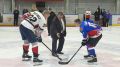 Богомаз вышел на лёд в товарищеском хоккейном матче в День студента