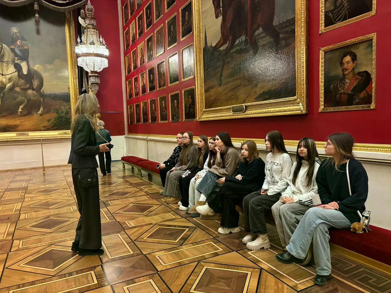 С 20 по 25 января 2026г. учащиеся художественного отделения МБУДО "ДШИ им. Е. М. Беляева" совместно с классным руководителем Ксендзовой Л.А. и молодой специалист художественного отделения Ганина А.Д. прошли...