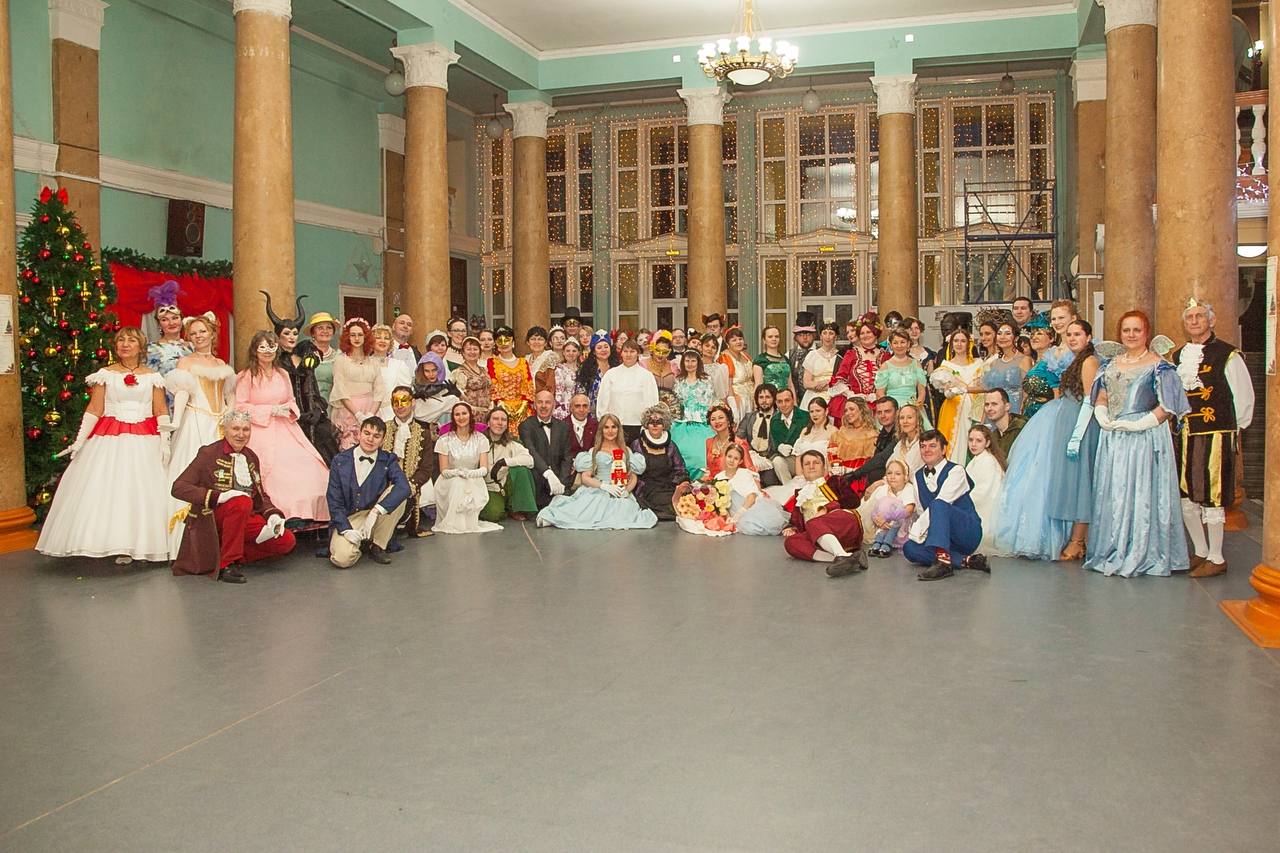24 января состоялся традиционный бал-маскарад "Зимняя сказка", который на этот раз был посвящен 250-летию писателя-сказочника Э.Т.А. Гофмана