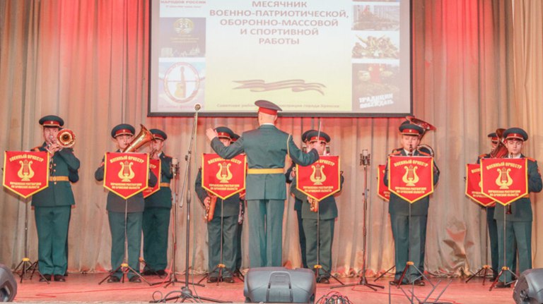 Глава Советского района Брянска предложил освежить навыки владения оружием