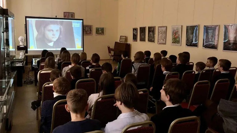 В Брянской библиотеке школьники посмотрели фильмы о блокаде Ленинграда