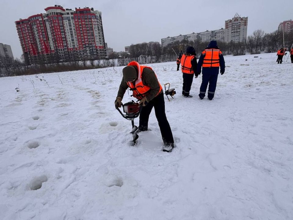 В Брянске завершился 9-й день поисков провалившихся под лёд мальчиков