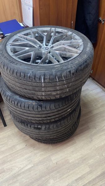 Брянские полицейские раскрыли кражу автомобильных колес из гаража