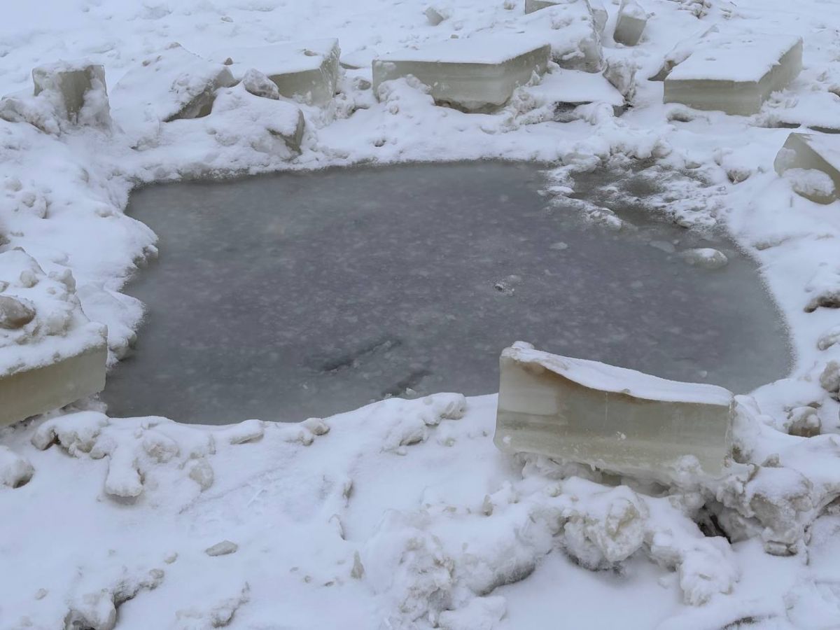 В Брянске 13 дней продолжаются поиски провалившихся под лед мальчиков