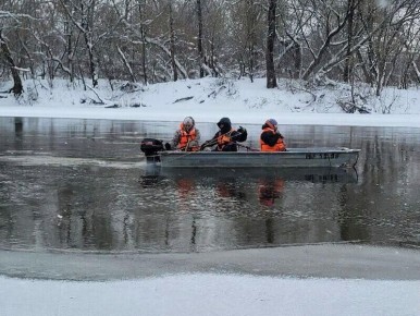 В Брянске почти две недели ищут провалившихся под лед детей