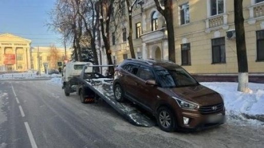 В Брянске полицией на штрафную стоянку помещены автомобили очередных нарушителей ПДД
