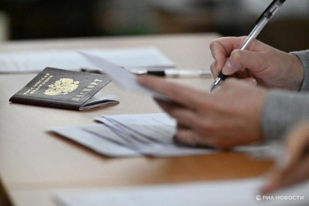 В Белгородской, Брянской и Курской областях продлили особый формат ЕГЭ