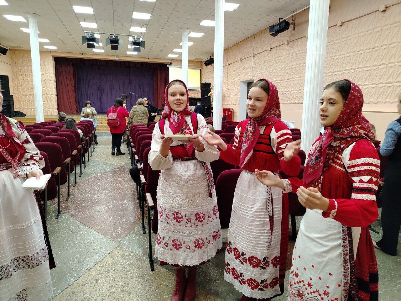 БРЯНСКИЙ ОБЛАСТНОЙ УЧЕБНО-МЕТОДИЧЕСКИЙ ЦЕНТР КУЛЬТУРЫ И ИСКУССТВА ПРОДОЛЖАЕТ ЗНАКОМИТЬ С ОПЫТОМ РАБОТЫ ЛУЧШИХ ДЕТСКИХ ШКОЛ ИСКУССТВ РЕГИОНА