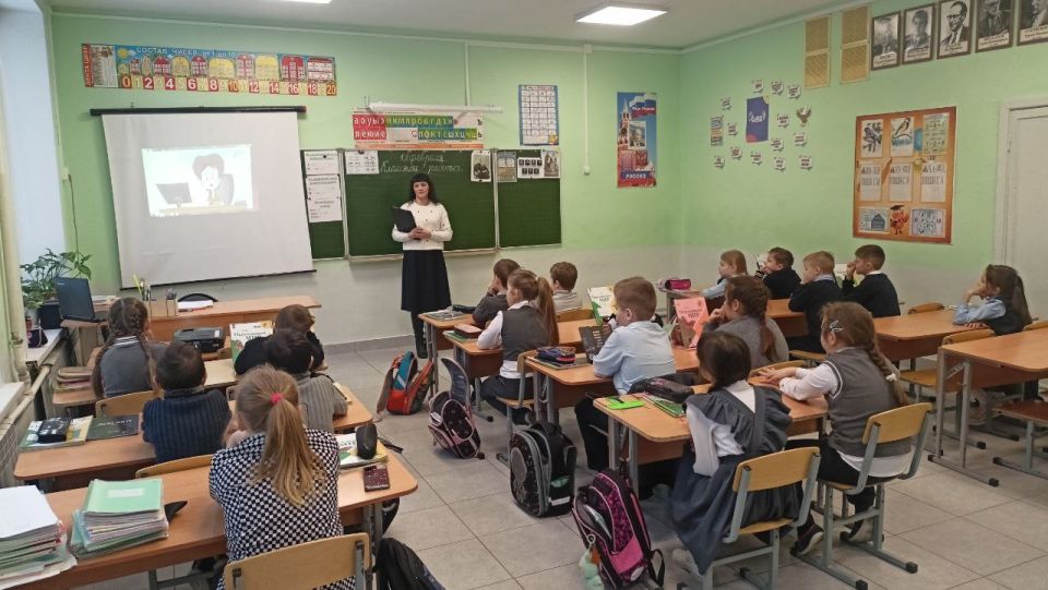 С целью развития начальных представлений о мире профессий детей младшего возраста, 12 февраля 2026 года ГКУ «ЦЗН Жуковского района» проведена профориентационная игра«Взросляндия» в МБОУ Жуковская СОШ №2 им. Е.П.Новикова...