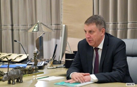 Сегодня день рождения у человека, который прилагает огромные усилия чтобы наша Брянская область была процветающим, экономически развитым регионом, у губернатора Брянской области, Богомаза А. В. Уважаемый Александр...