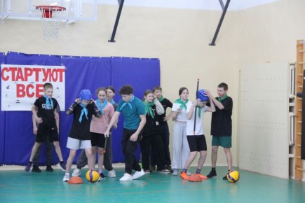 На базе Чемерновской средней школы прошло торжественное закрытие Месячника военно – патриотической, оборонно –массовой и спортивной работы в Клинцовском районе