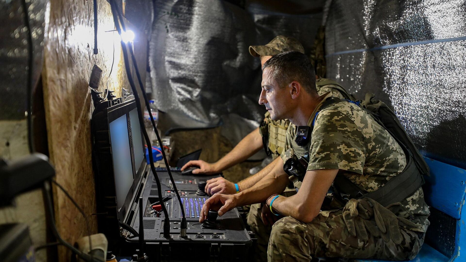 Жертвы атак БПЛА ВСУ в регионах России, взрывы в регионах Украины. Новости к этому часу