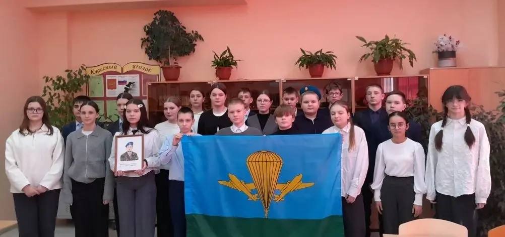 1 марта – День памяти воинов-десантников 6-ой парашютно-десантной роты 104-го гвардейского полка Псковской дивизии ВДВ, героически погибших в Аргунском ущелье при проведении контртеррористической операции на территории Чечни