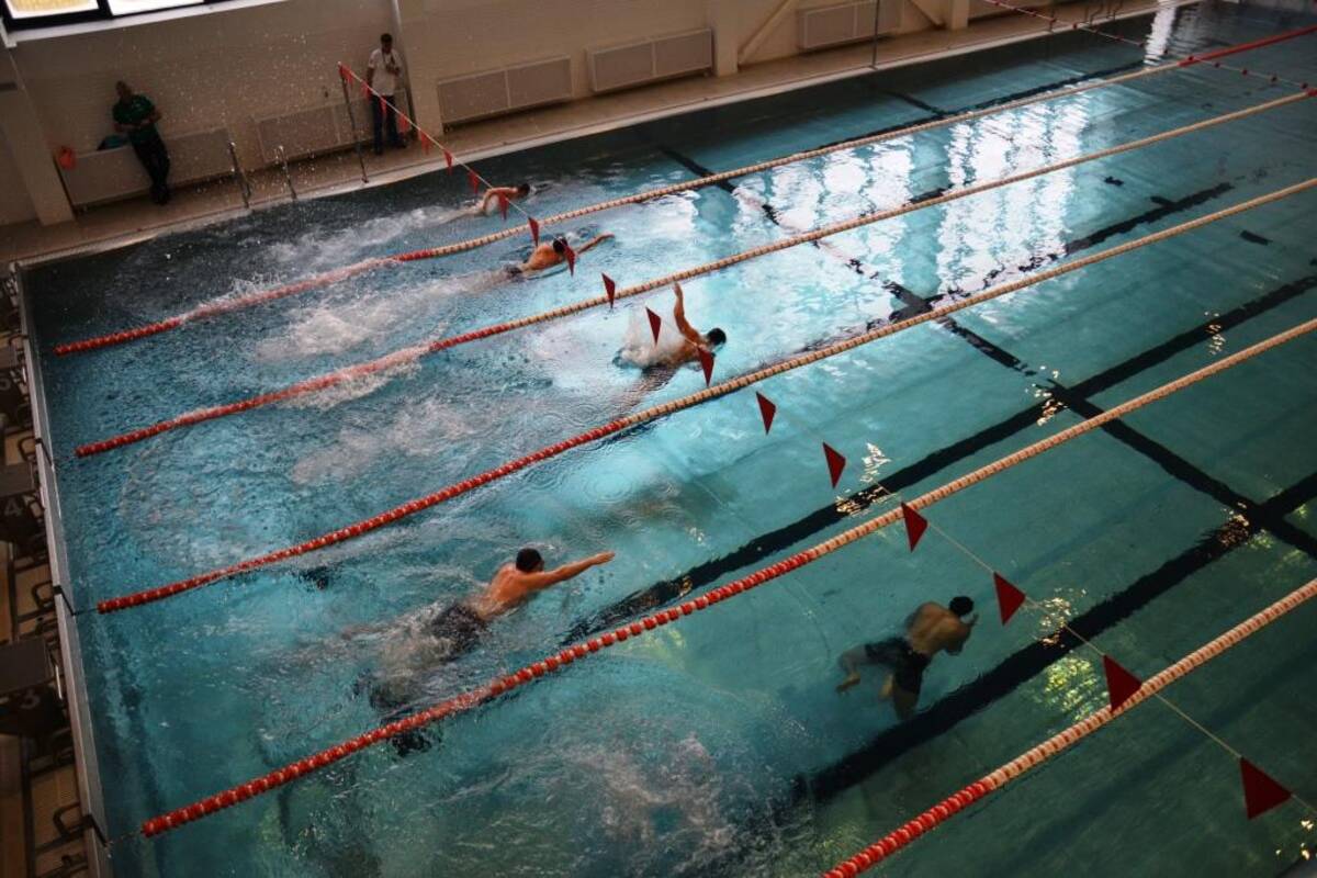 Брянские таможенники стали лучшими на чемпионате ЦТУ по плаванию