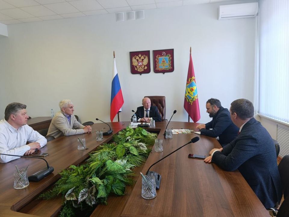 11 марта 2026 года заместитель Губернатора Борис Грибанов провёл рабочую встречу с гостями региона — руководителем и представителями ООО «Краснокамский машиностроительный завод» (Пермский край, г. Краснокамск), директором...