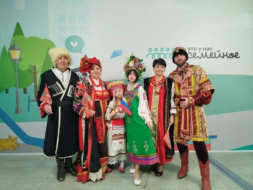 Гордимся земляками! Семья Мурыгиных в