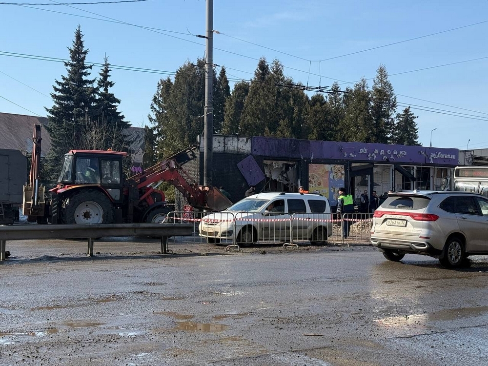 Трое в тяжелом состоянии. В Минздраве рассказали о пострадавших при ракетном ударе по Брянску