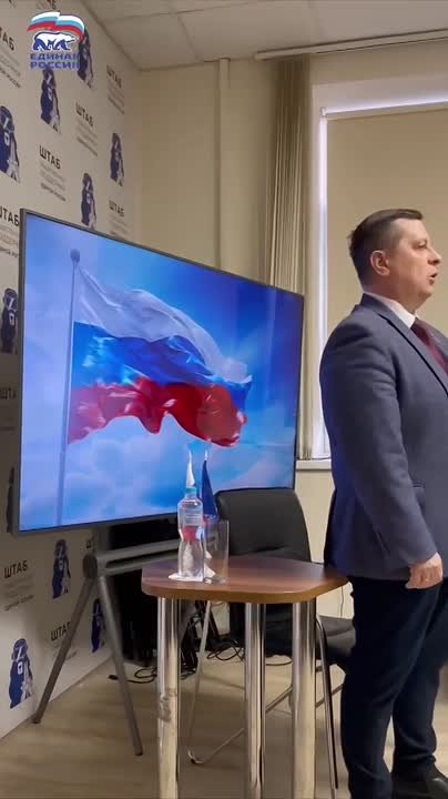 Герой СВО рассказал брянским студентам, сколько весит бронежилет и страшно ли в бою