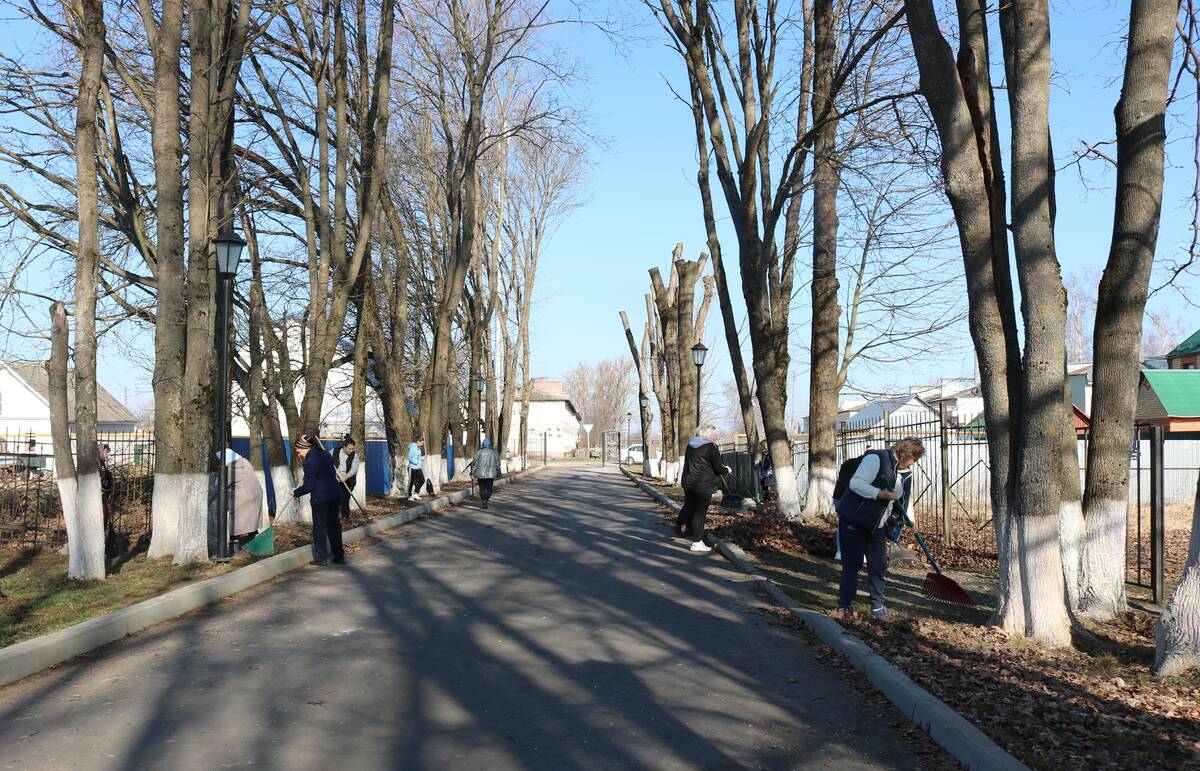 Жители Красногорщины потрудились в рамках общеобластного субботника