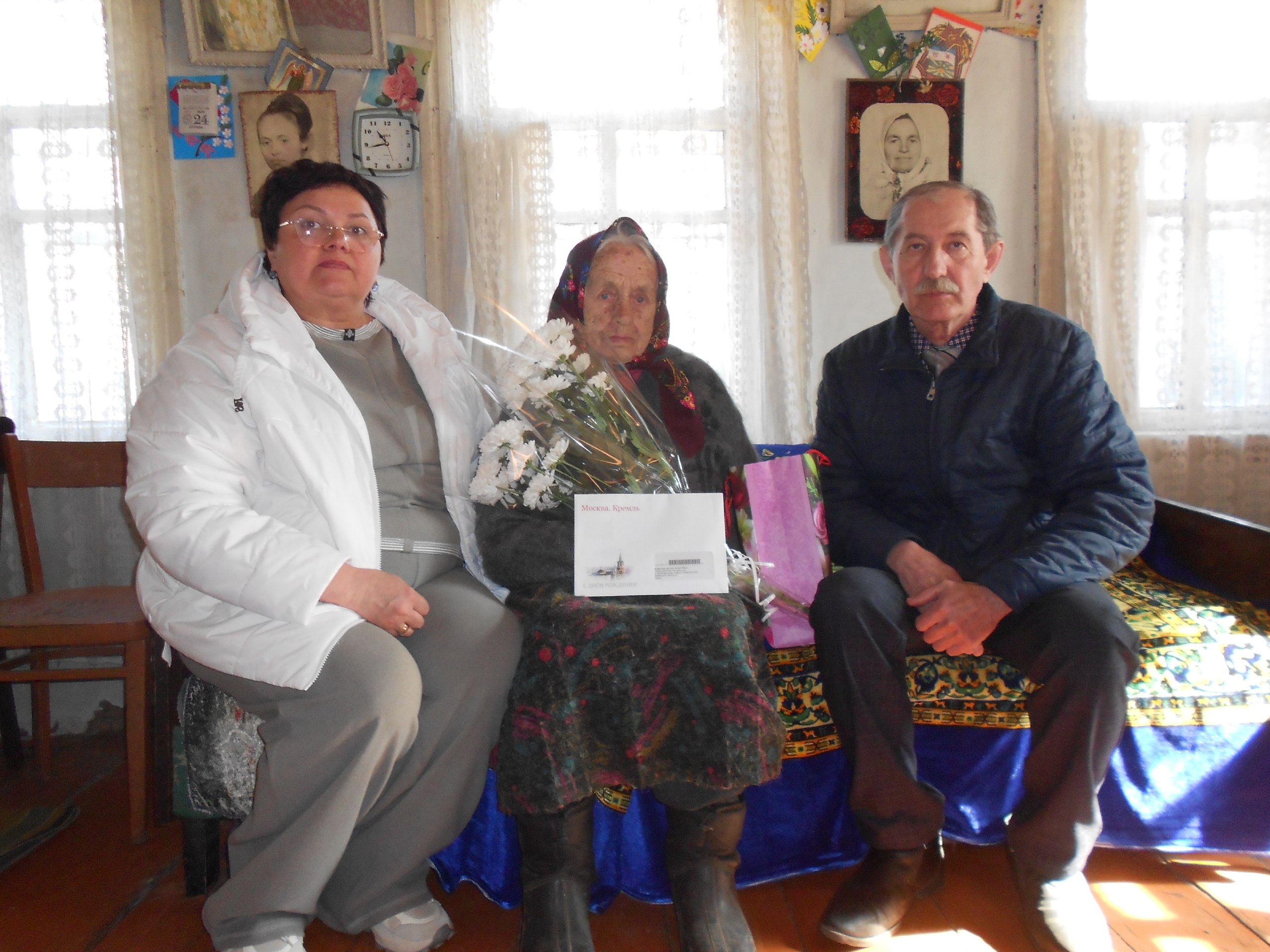 В этот прекрасный весенний день 25 марта 2026 года принимала поздравления с 95 летним юбилеем, труженица тыла - Ковалева Мария Федоровна