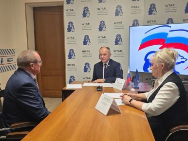 Депутат Государственной думы Николай Щеглов провел личный прием граждан в региональной общественной приемной Председателя партии «Единая Россия» Д.А. Медведева в Брянской области
