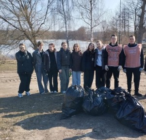 Всероссийская акция «Очистим берега!» — прекрасный пример того, как можно совместить приятное с полезным