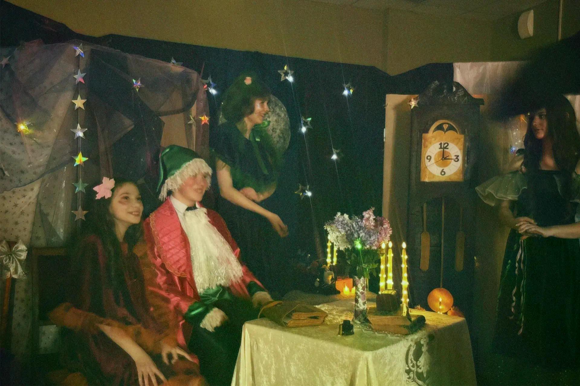 30 марта 2026г. в концертном зале ДШИ им. Е.М.Беляева состоялся зональный методический доклад преподавателя театрального отделения ДШИ им. Е.М. Беляева Матвеенко Р.В. на тему: "Режиссура кукольного театра: от идеи до...