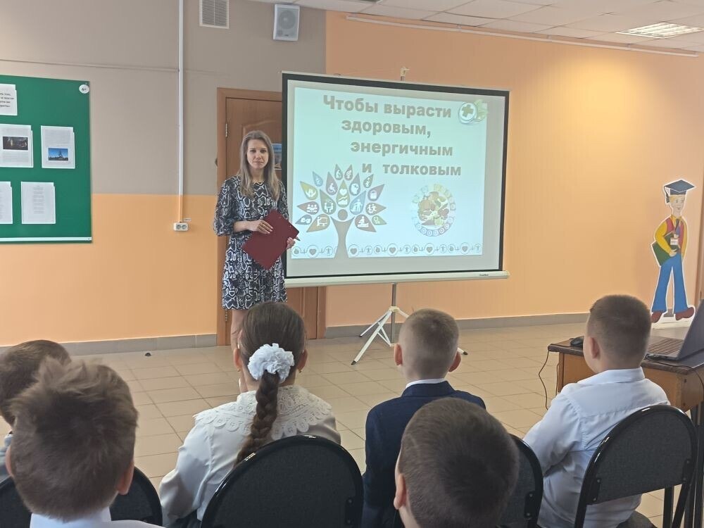 «Чтобы вырасти здоровым, энергичным и толковым» – под таким названием в преддверии Всемирного Дня здоровья в детской библиотеке прошла беседа-игра для первоклассников МБОУ-СОШ №7 им. А.С. Семенка