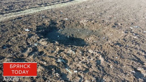 В Карачевском районе из-за атаки ВСУ обломками ракет разрушило четыре дома, ранена женщина